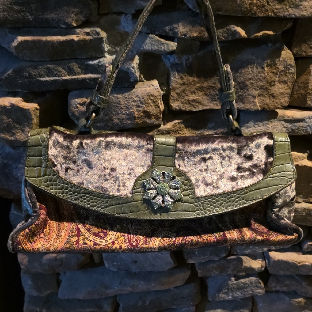 Elegant Multicolor Clutch with Green Details